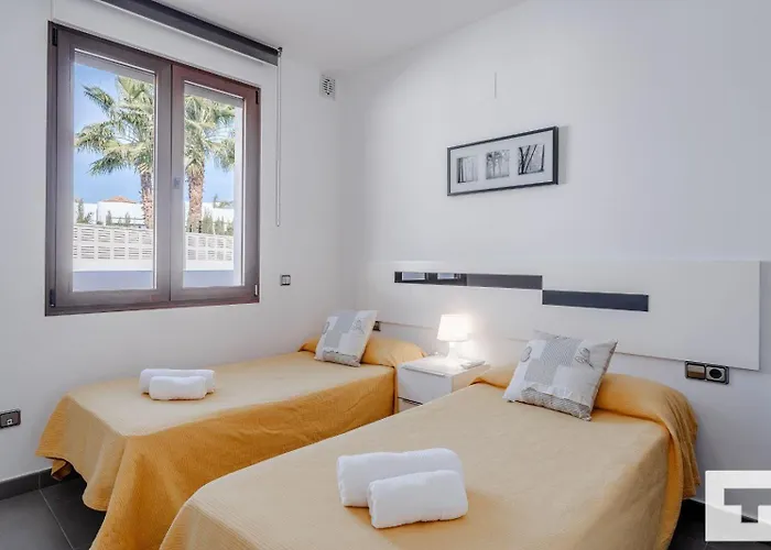 Mirador De Bassetes 4 - Grupo Turis Villa *